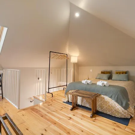 Host Wise - Modern Design Duplex W Balcony * ポルト