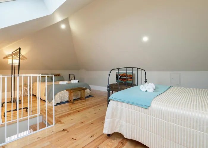 Host Wise - Modern Design Duplex W Balcony * Oporto