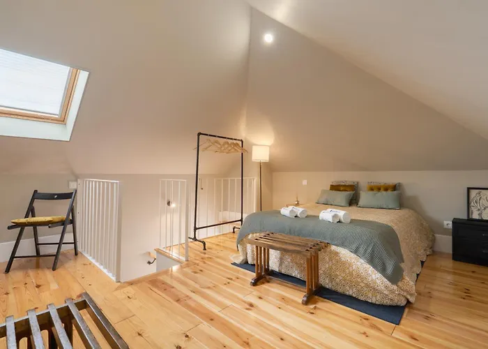 Host Wise - Modern Design Duplex W Balcony * Oporto