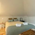Host Wise - Modern Design Duplex W Balcony Apartman *