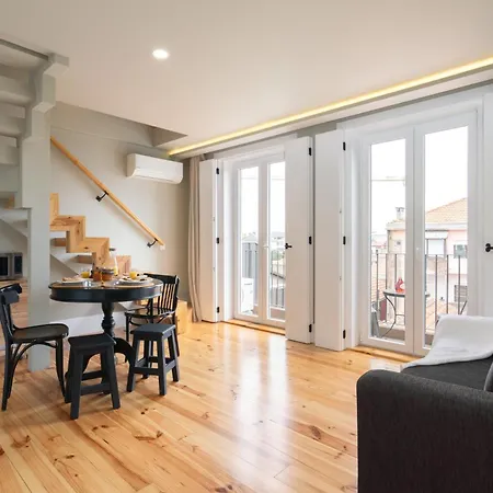 Host Wise - Modern Design Duplex W Balcony *