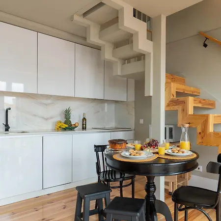 Host Wise - Modern Design Duplex W Balcony Apartament Porto