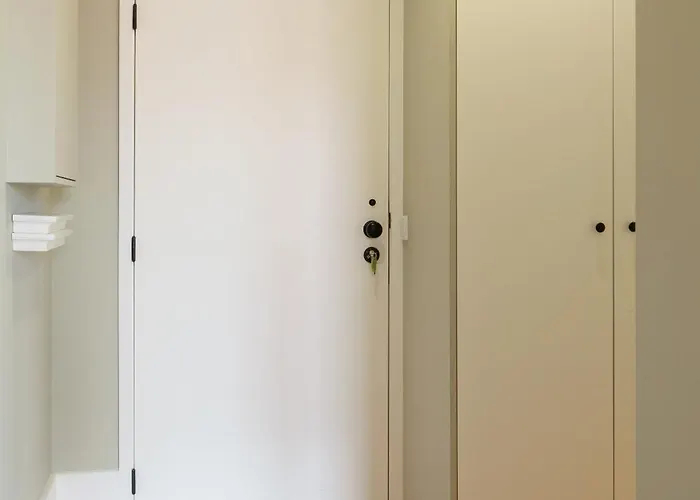 Host Wise - Modern Design Duplex W Balcony Apartment Porto