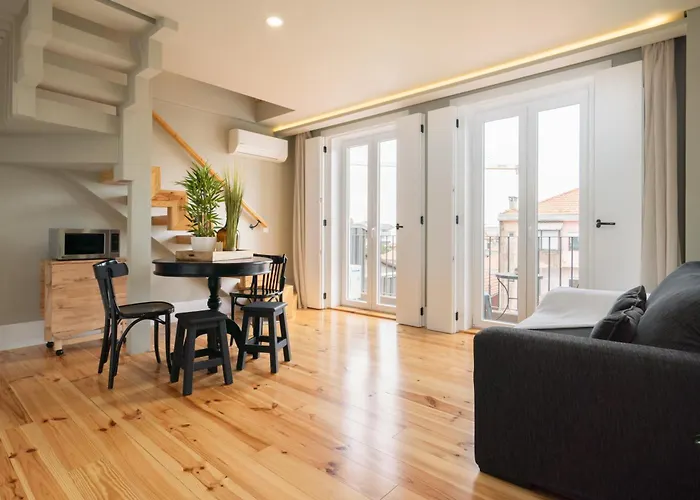 Host Wise - Modern Design Duplex W Balcony Porto