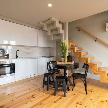 Host Wise - Modern Design Duplex W Balcony 아파트