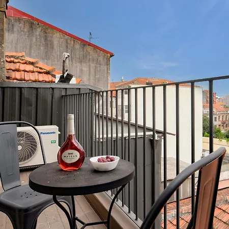 Host Wise - Modern Design Duplex W Balcony