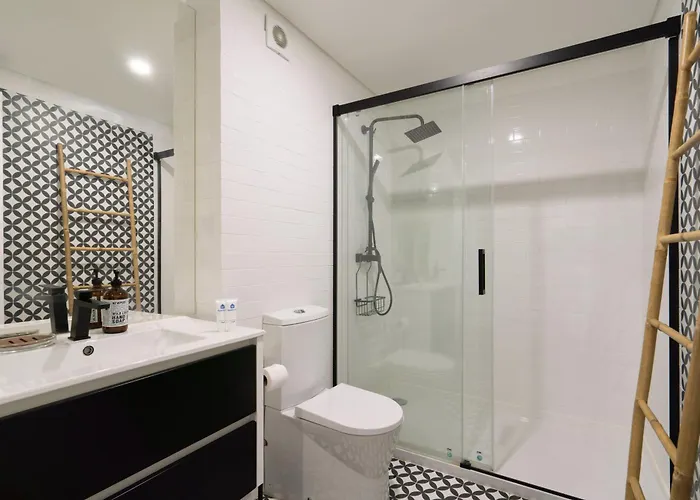 Host Wise - Modern Design Duplex W Balcony Porto