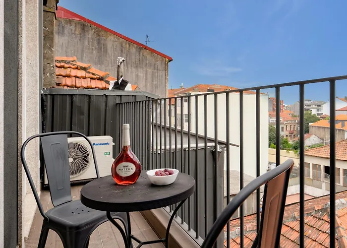 Host Wise - Modern Design Duplex W Balcony